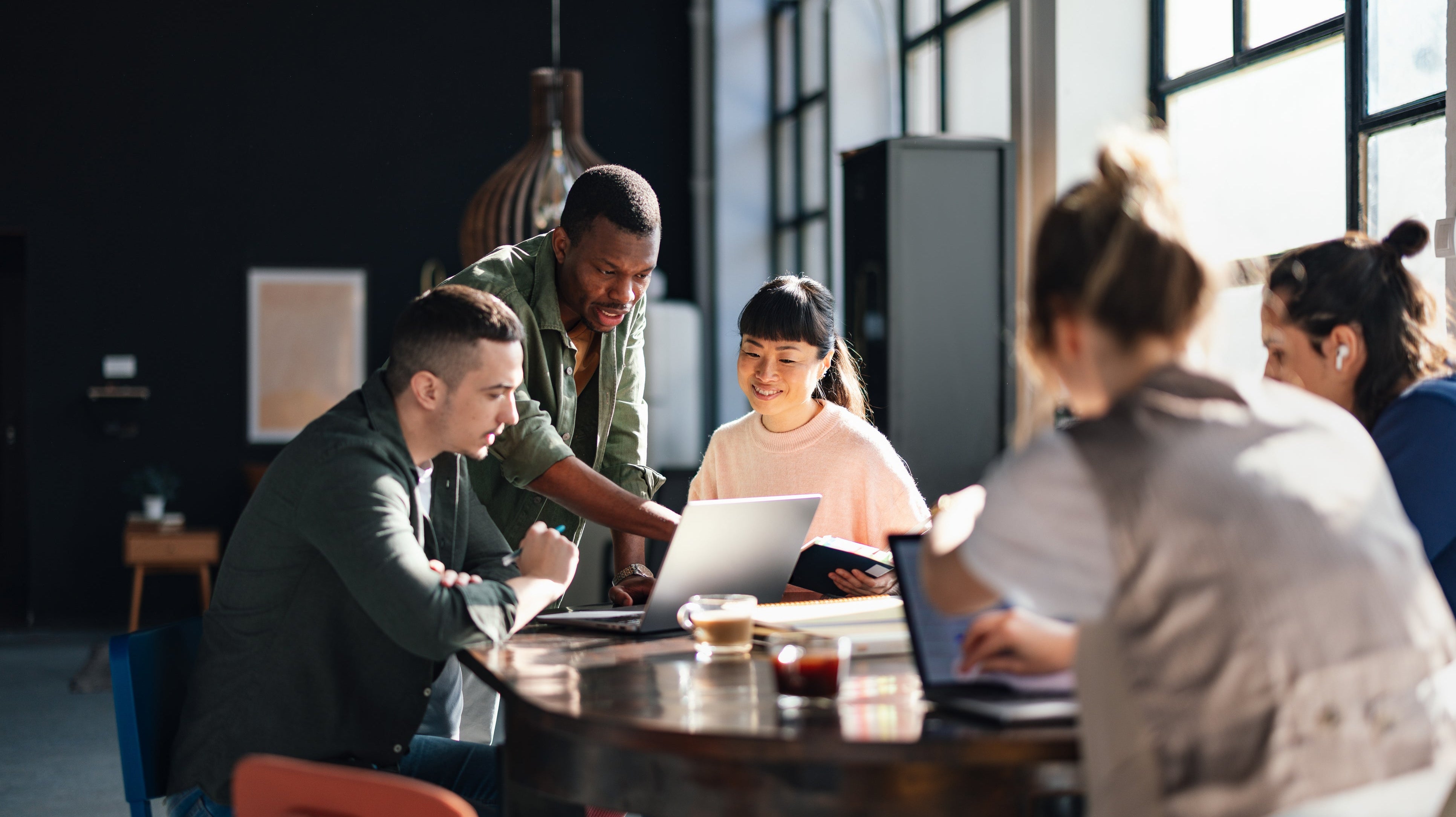 The Impact of Social Connections on Workplace Happiness