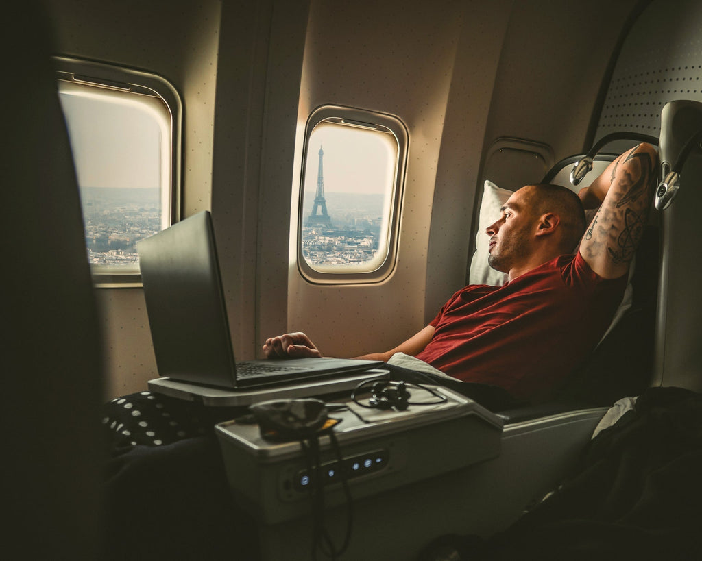Hydration & Electrolytes: The Overlooked Jet Lag Tool